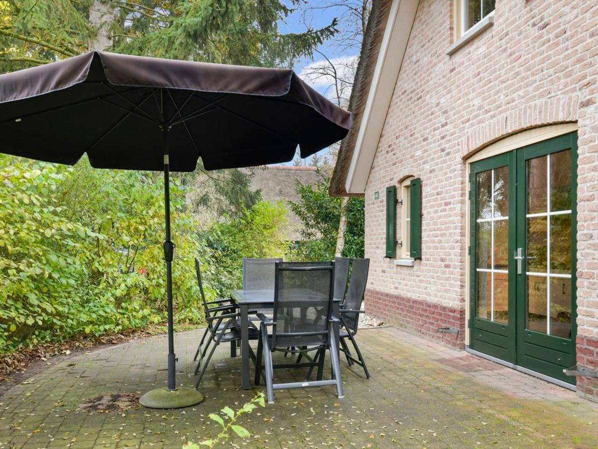 Hotel Landal Het Land Van Bartje Ees Esterno foto
