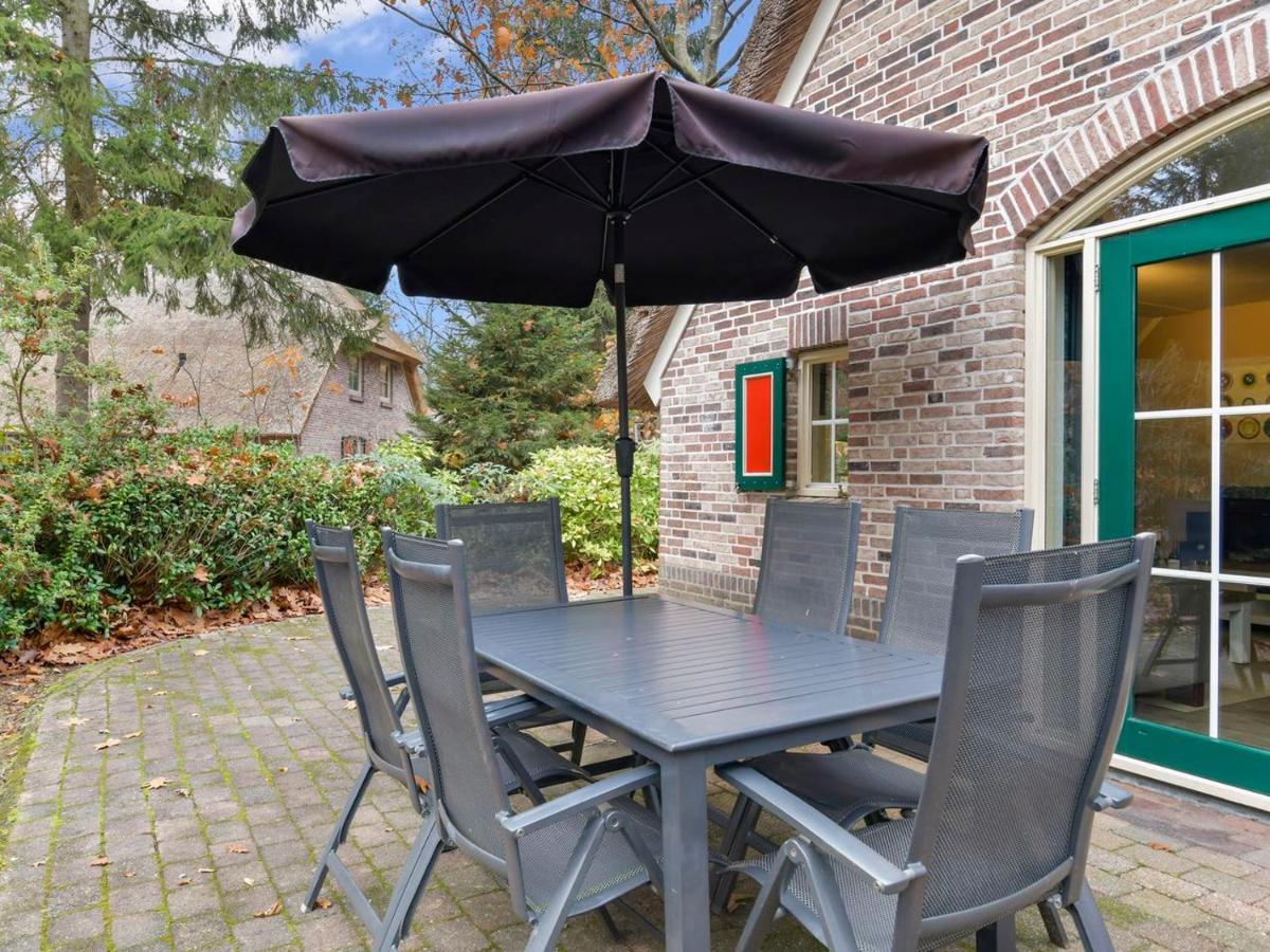 Hotel Landal Het Land Van Bartje Ees Esterno foto